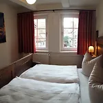 Fachwerk-hotel Eisenbart Hotel 3*