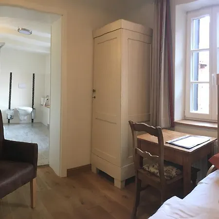 Fachwerk-hotel Eisenbart 3*