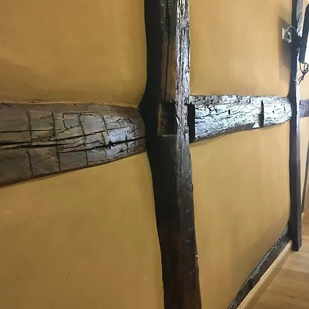 Fachwerk-hotel Eisenbart מלון Hannoversch Münden