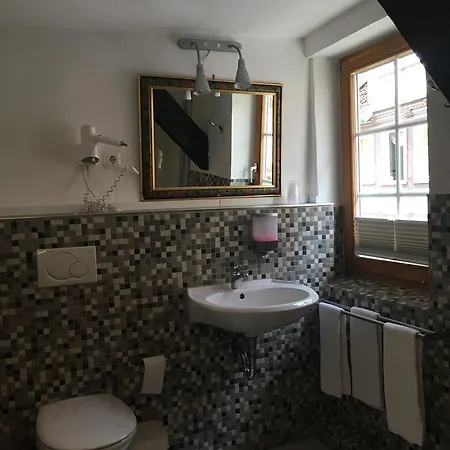 Fachwerk-hotel Eisenbart 3*