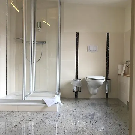 Fachwerk-hotel Eisenbart Отель