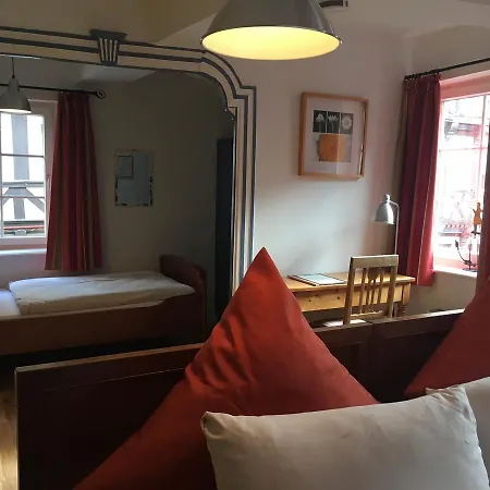 Fachwerk-hotel Eisenbart Ганн. Мюнден