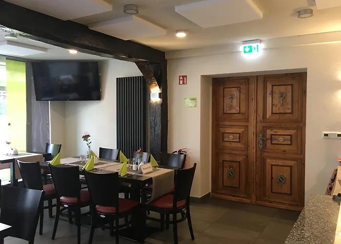Fachwerk-hotel Eisenbart Hotel 3*
